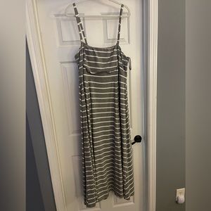 Torrid size 2 maxi dress